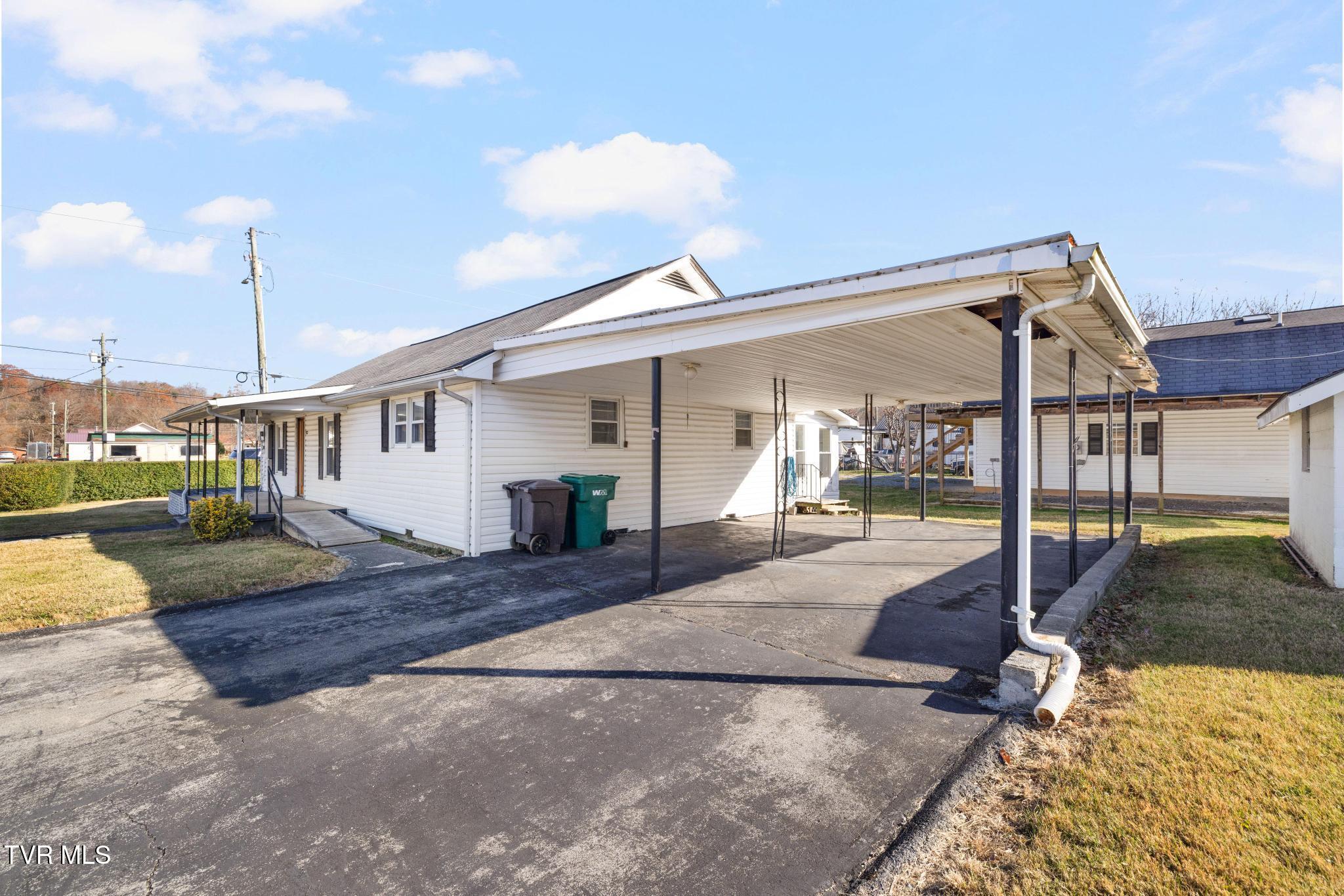 602 Monroe Street Erwin, TN 37650 - Photo 6 of 53 IMG_4739