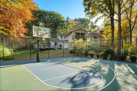 $1,599,000 | 335 Georgetown Road, Weston, CT 06883