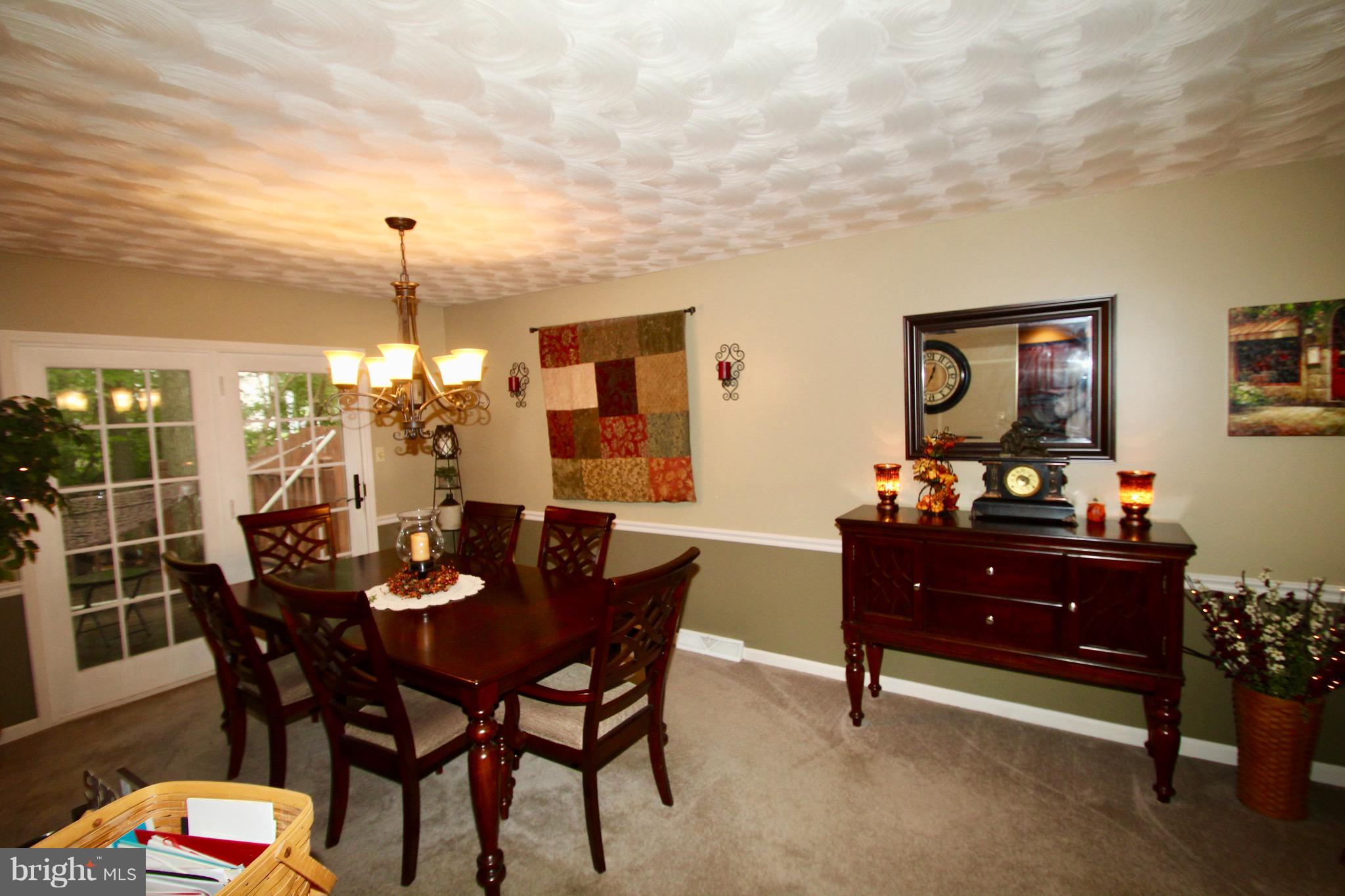 547 Hess Road Elizabethtown, PA 17022 - Photo 18 of 42 DINING