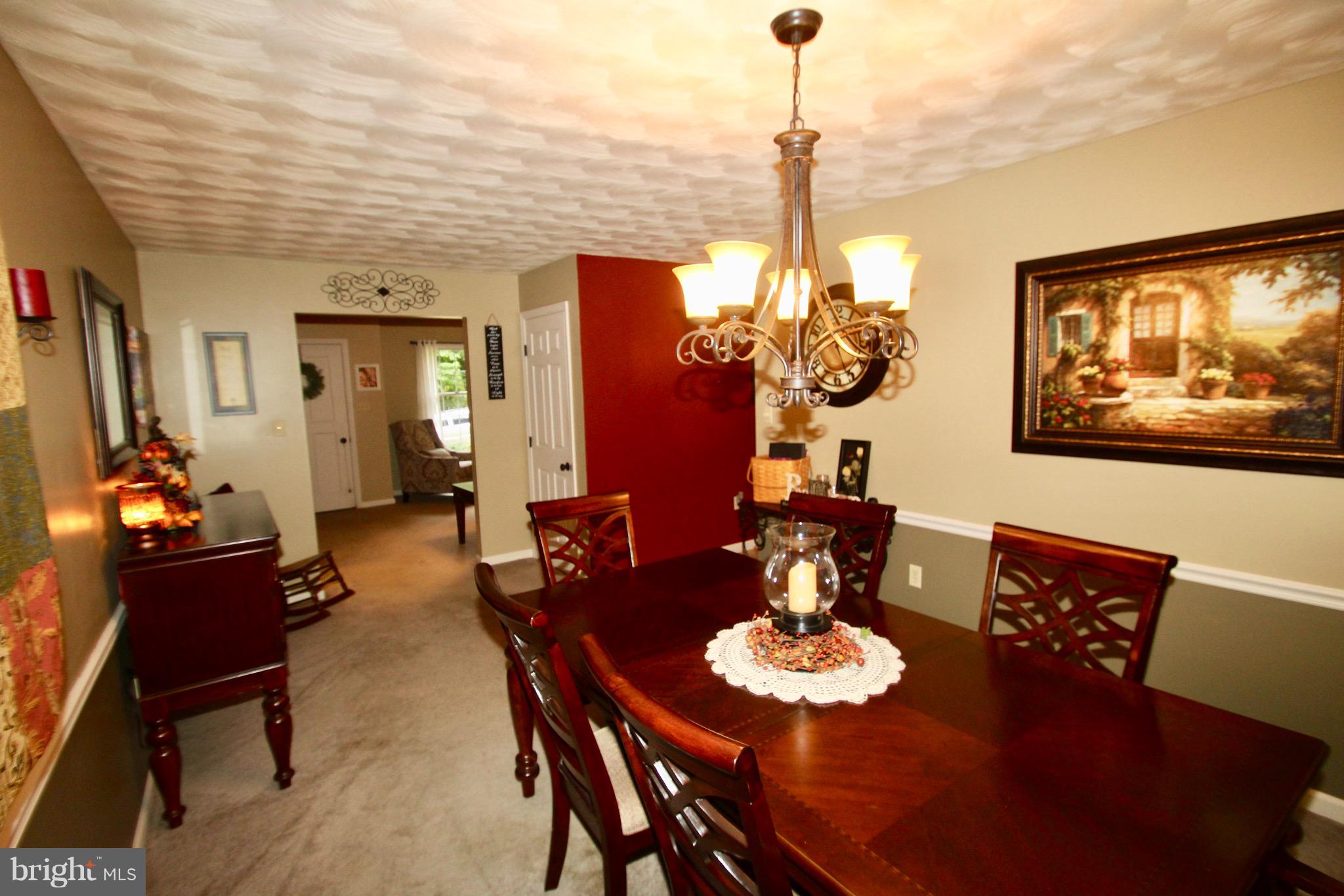 547 Hess Road Elizabethtown, PA 17022 - Photo 19 of 42 DINING
