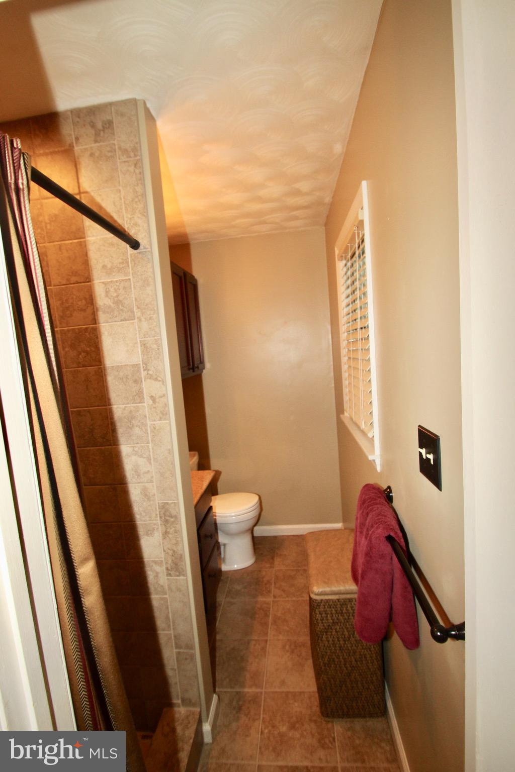 547 Hess Road Elizabethtown, PA 17022 - Photo 26 of 42 BEDROOM 1 BATH