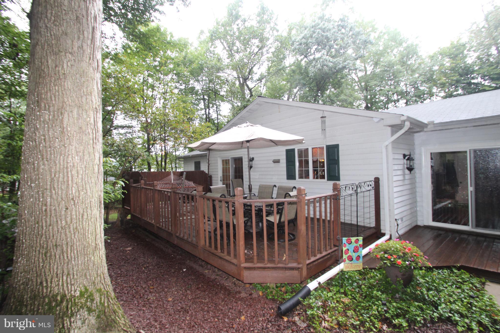 547 Hess Road Elizabethtown, PA 17022 - Photo 4 of 42 DECK