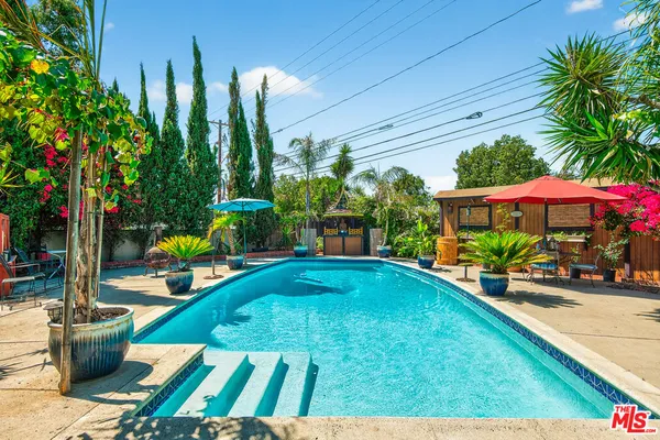 $1,049,000 | 1701 North Buena Vista Street, Burbank, CA 91505