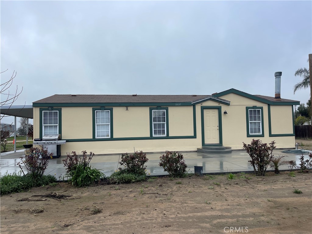 33137 Haddock Street Winchester, CA 92596 - Photo 4 of 32 a front view of a house