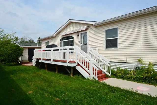 $85,000 | 1367 Birchview Drive, Maplewood, MN 55119