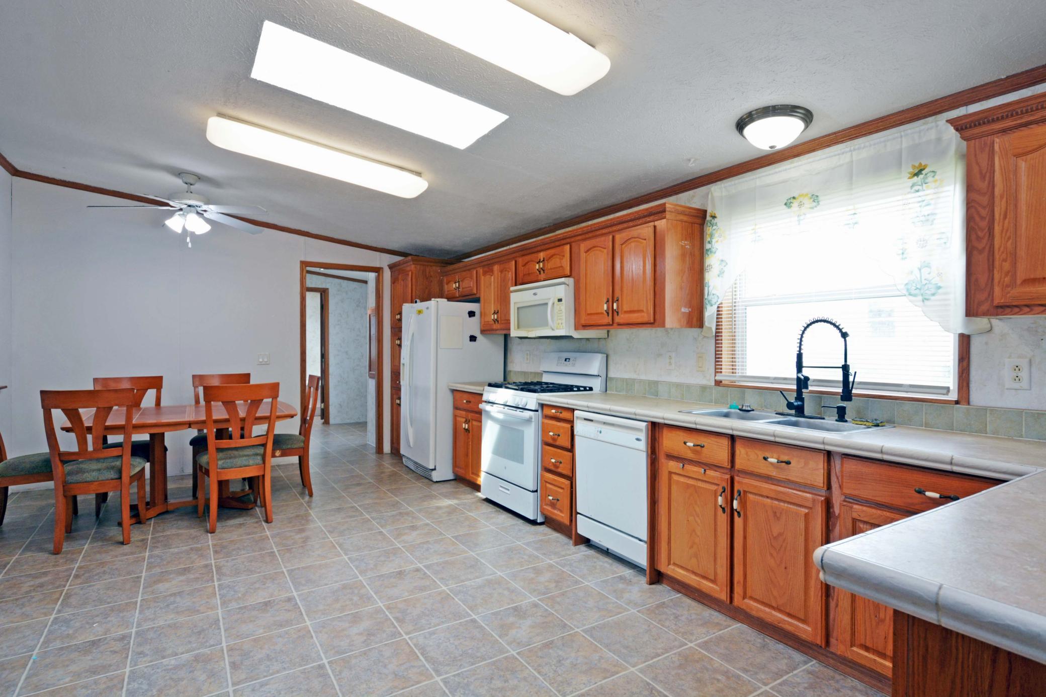 1367 Birchview Drive Maplewood, MN 55119 - Photo 6 of 21