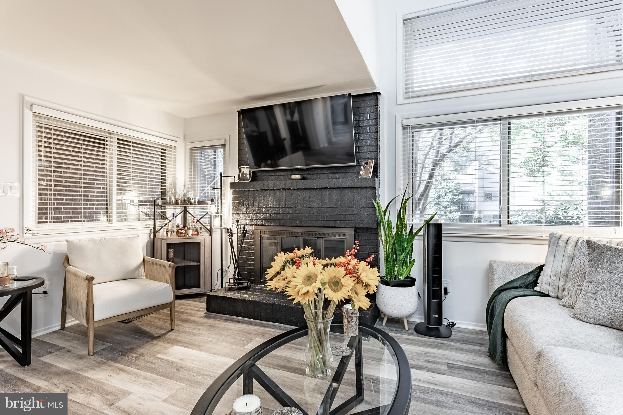 2045 Winged Foot Court Reston, VA 20191 - Photo 2 of 56