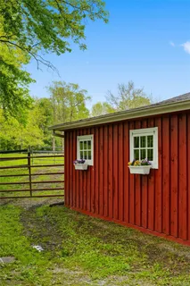 $1,000,000 | 308 Hollow Road, Staatsburg, NY 12580