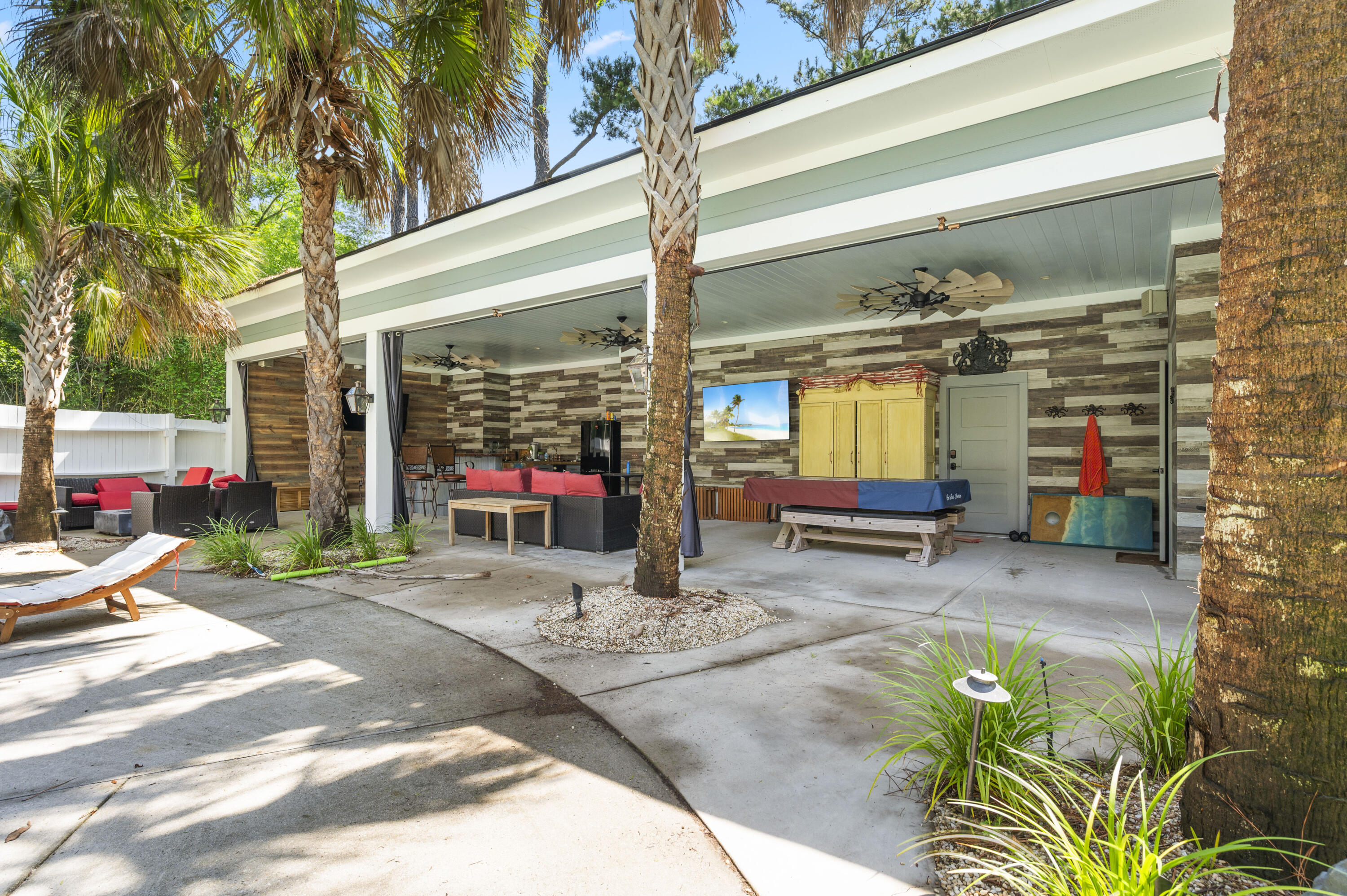 588 Main Road Johns Island, SC 29455 - Photo 3 of 48 DSC_2830