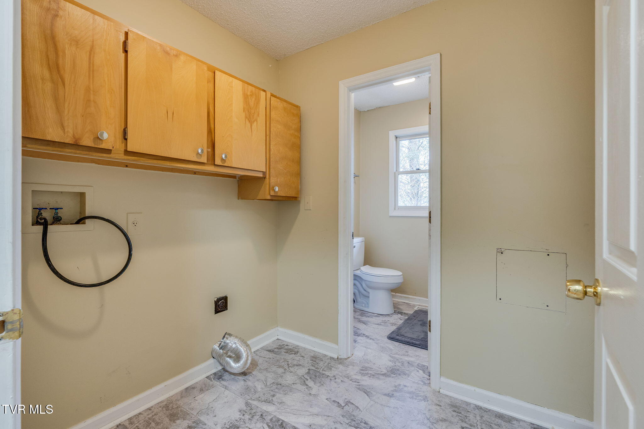 102 Brummett Road Unicoi, TN 37692 - Photo 14 of 40 012