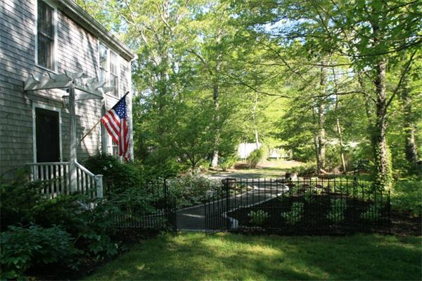 967 Drift Road Westport, MA 02790 - Photo 3 of 29 Gallery Image 3