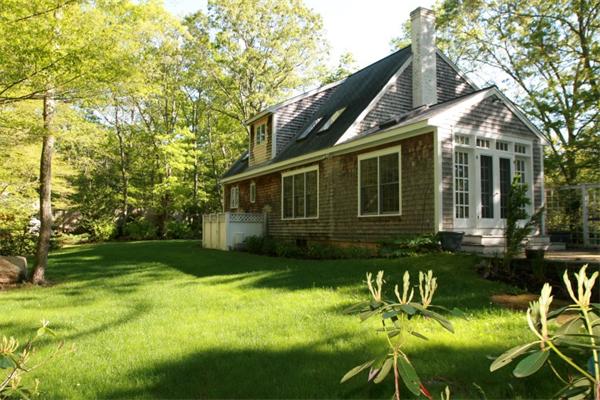 967 Drift Road Westport, MA 02790 - Photo 4 of 29 Gallery Image 4