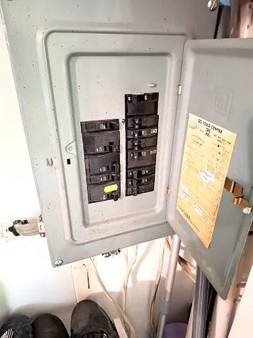 $190,000 | 109 Penobscot Street, Rumford, ME 04276