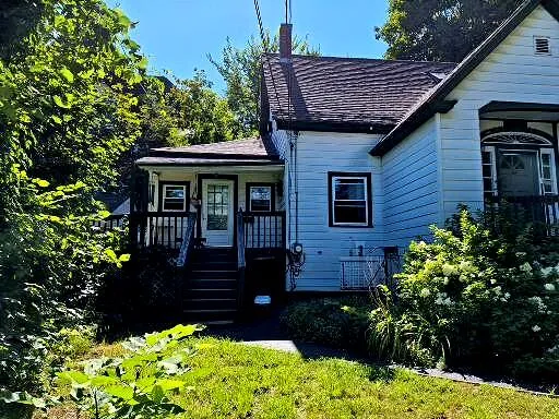 $190,000 | 109 Penobscot Street, Rumford, ME 04276