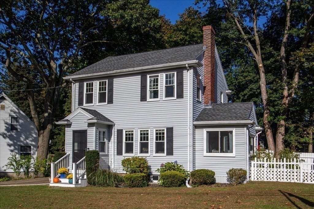 35 Clinton Road Weymouth, MA 02189 - Photo 2 of 37 a front view of a house with a yard