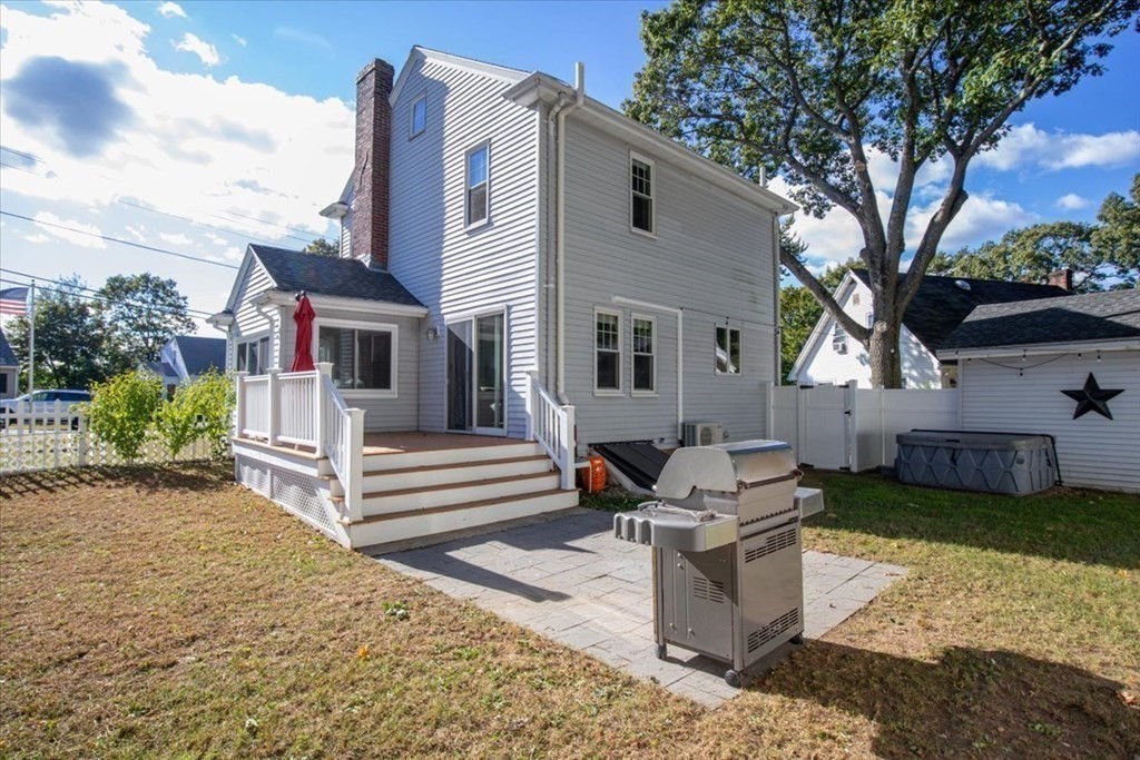 35 Clinton Road Weymouth, MA 02189 - Photo 31 of 37 a front view of a house with garden