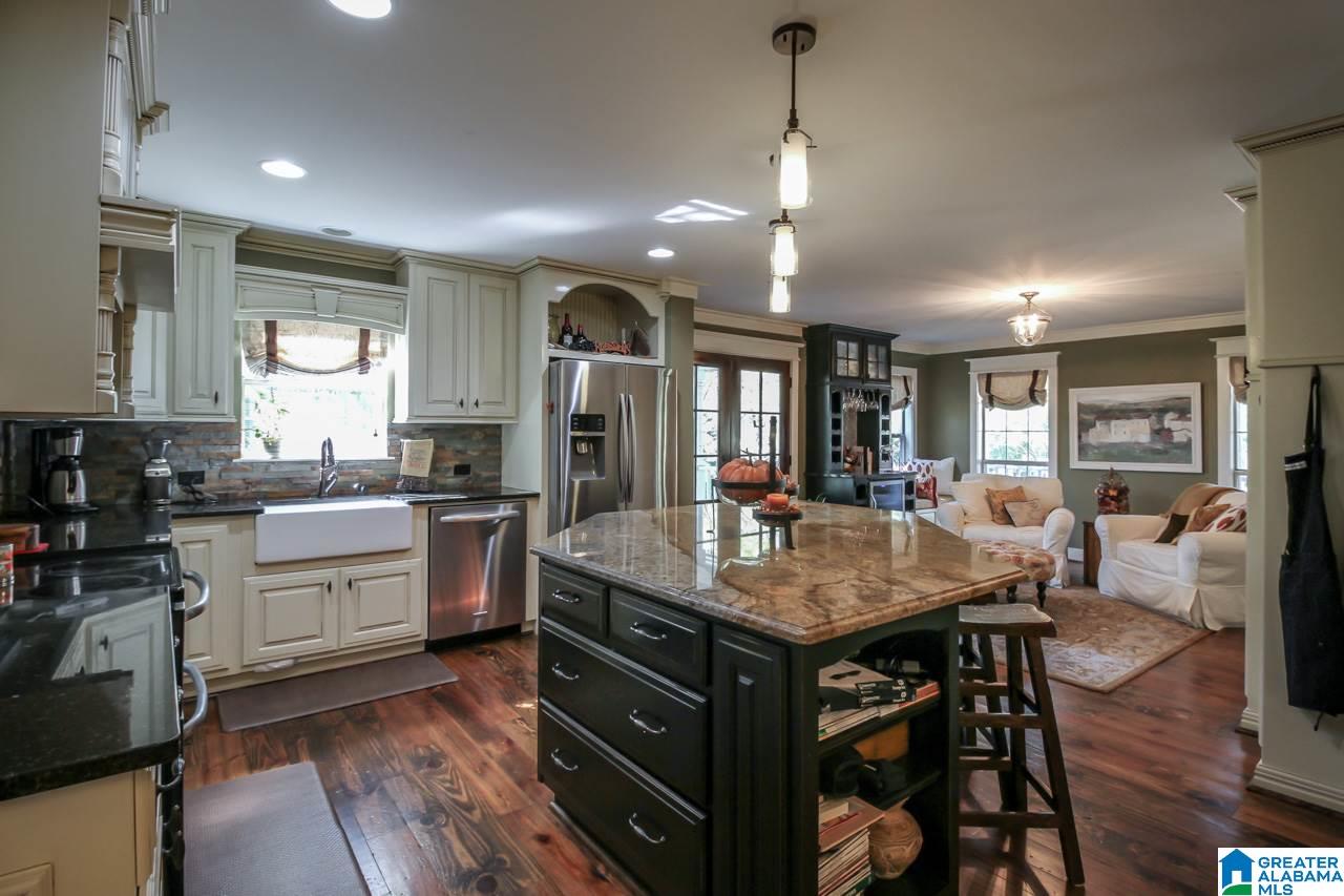 691 Kennedy Road Gardendale, AL 35071 - Photo 12 of 28