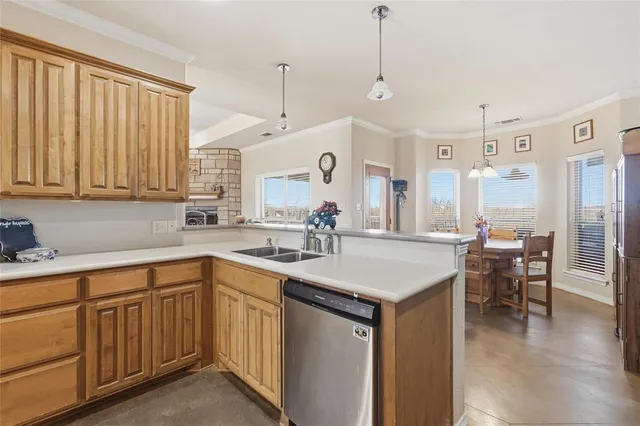 $445,000 | 218 Sanford Lane, Abilene, TX 79602