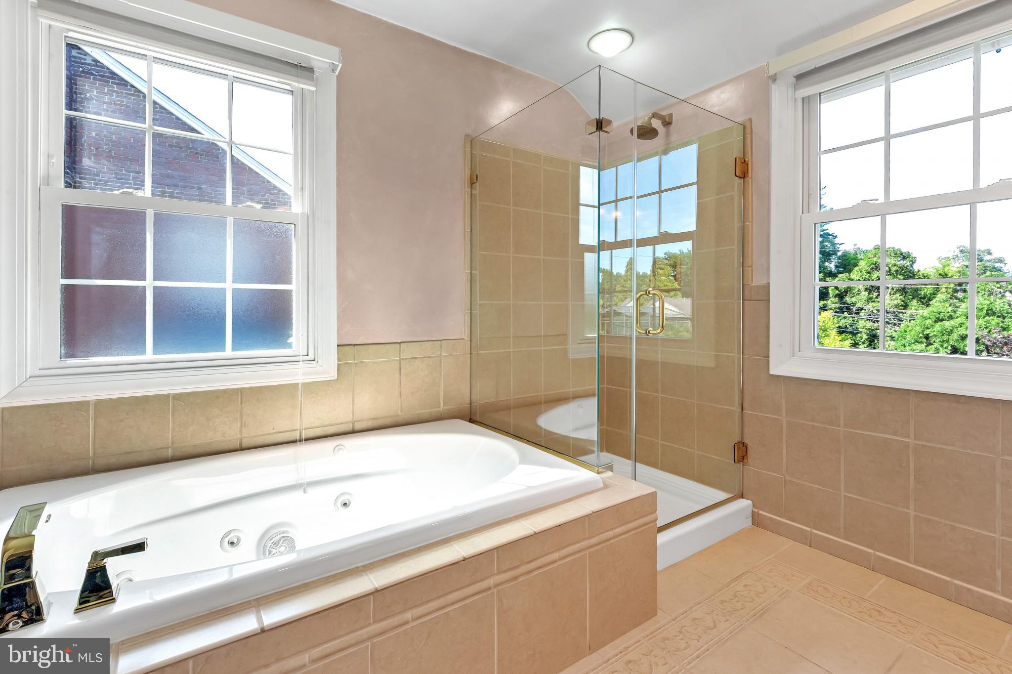 117 Dewey Road Cheltenham, PA 19012 - Photo 13 of 27 Primary bathroom