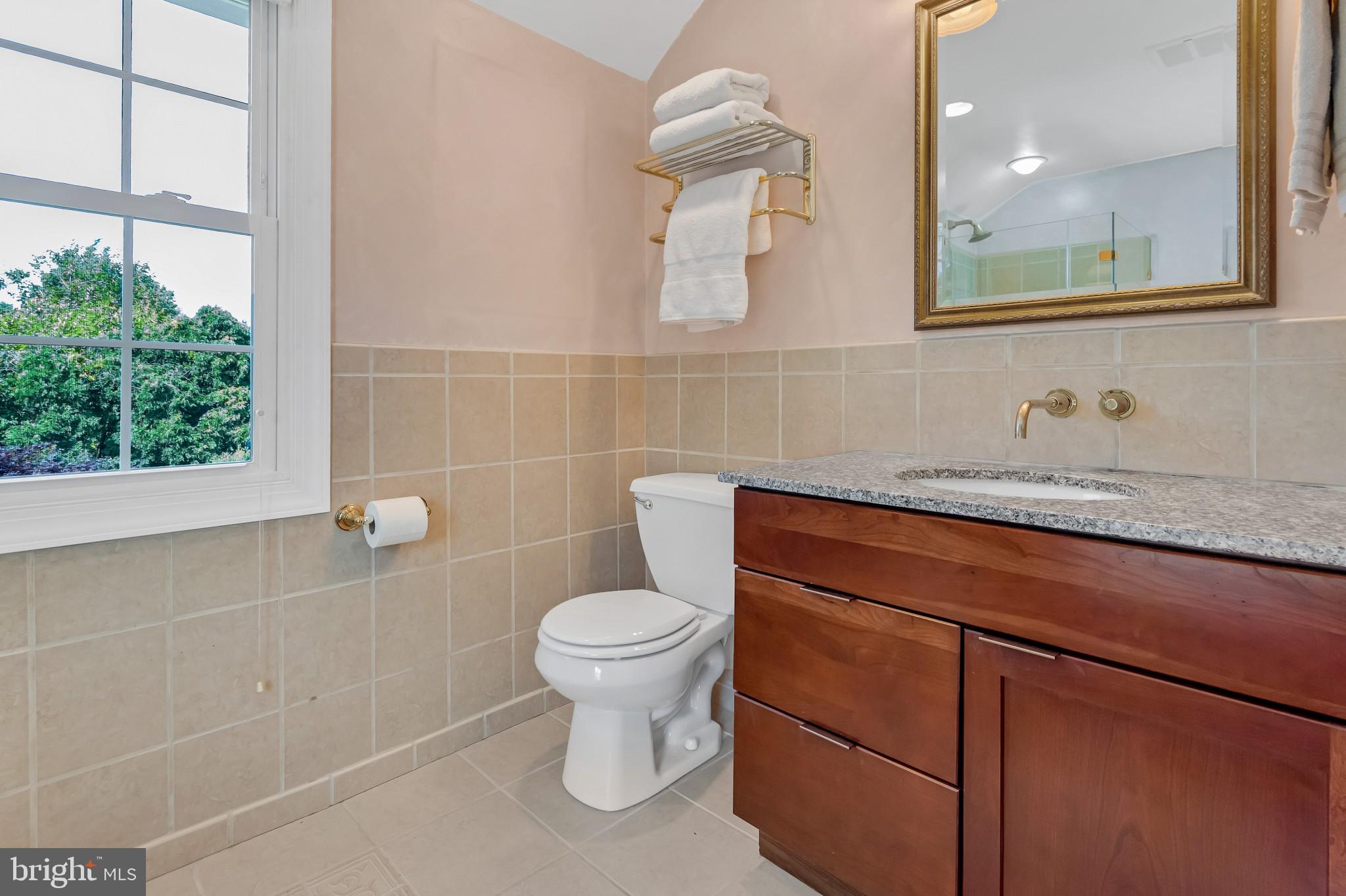 117 Dewey Road Cheltenham, PA 19012 - Photo 14 of 27 Primary bathroom
