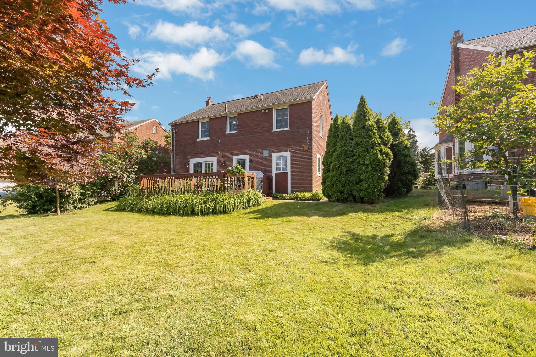 117 Dewey Road Cheltenham, PA 19012 - Photo 26 of 27 Beautiful yard