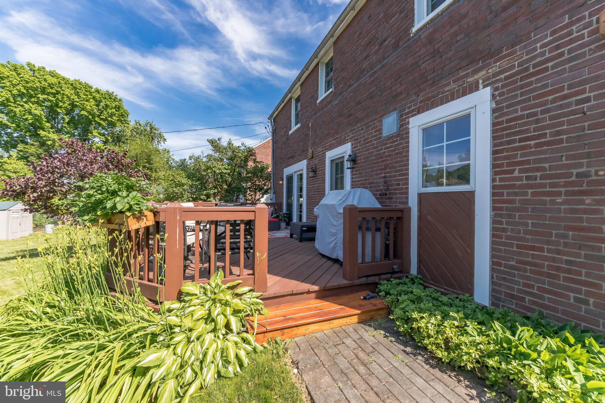 117 Dewey Road Cheltenham, PA 19012 - Photo 9 of 27 Deck