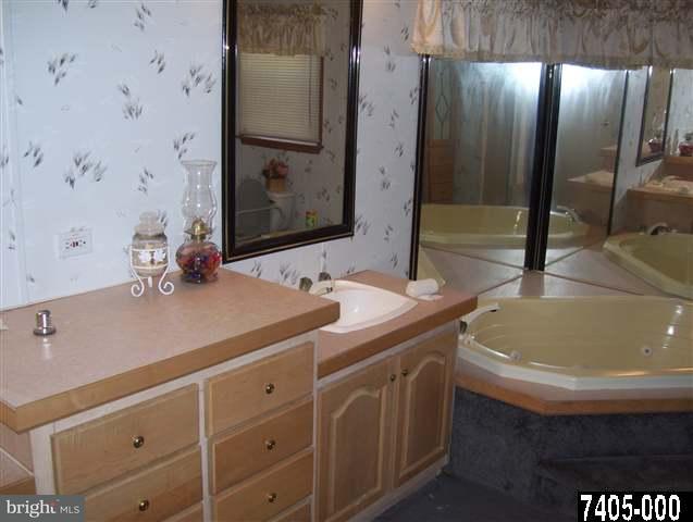 139 Clubhouse Road Delta, PA 17314 - Photo 13 of 17 Gallery Image 13