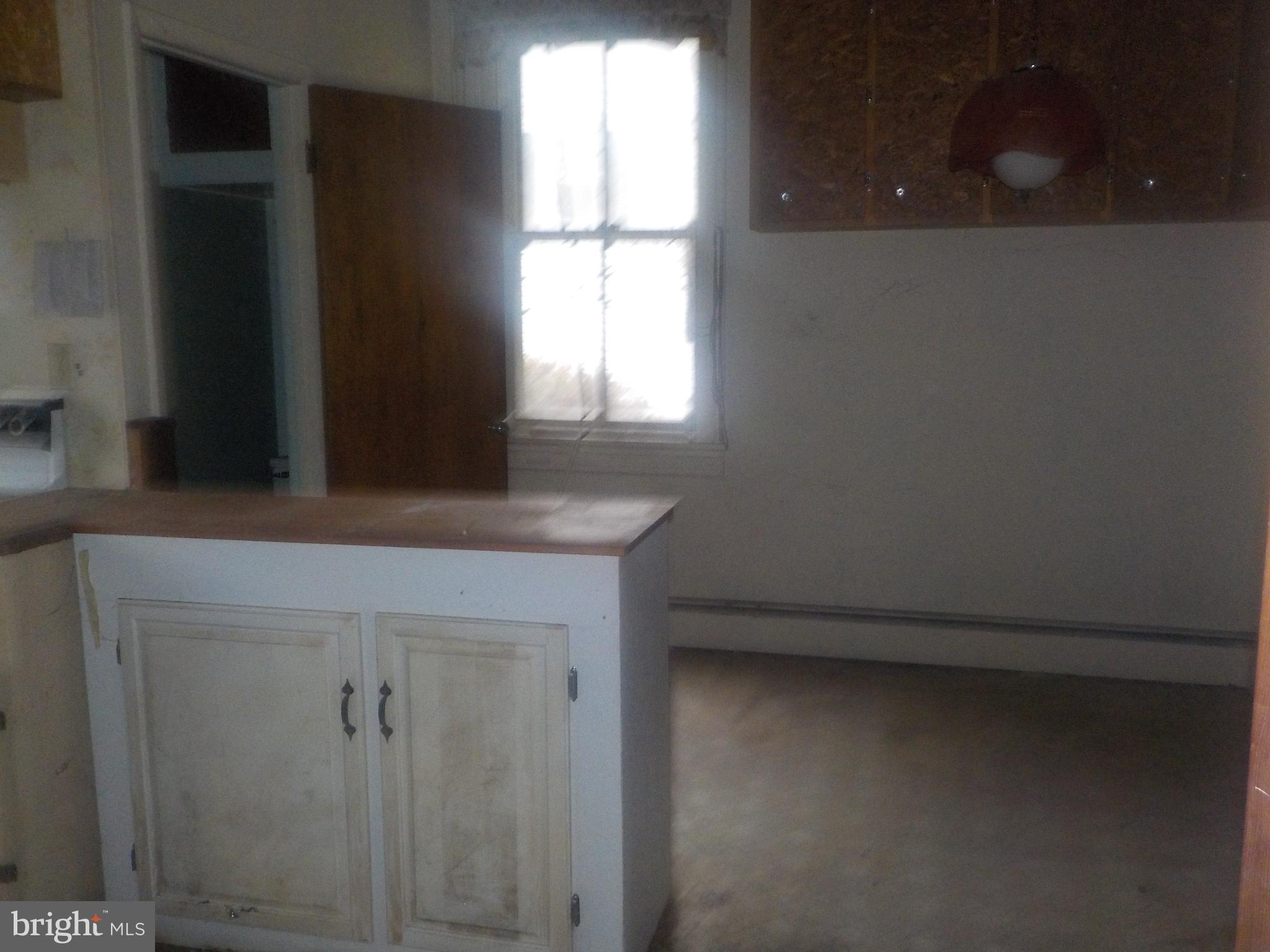 22130 Dickerson Road Dickerson, MD 20842 - Photo 21 of 37