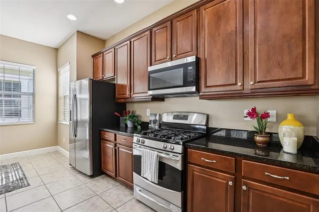 $320,000 | 221 Sunset Crest Court, Apollo Beach, FL 33572