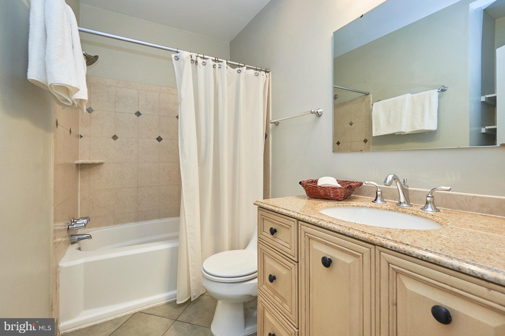 1509 Inlet Court Reston, VA 20190 - Photo 18 of 29 Full Bath