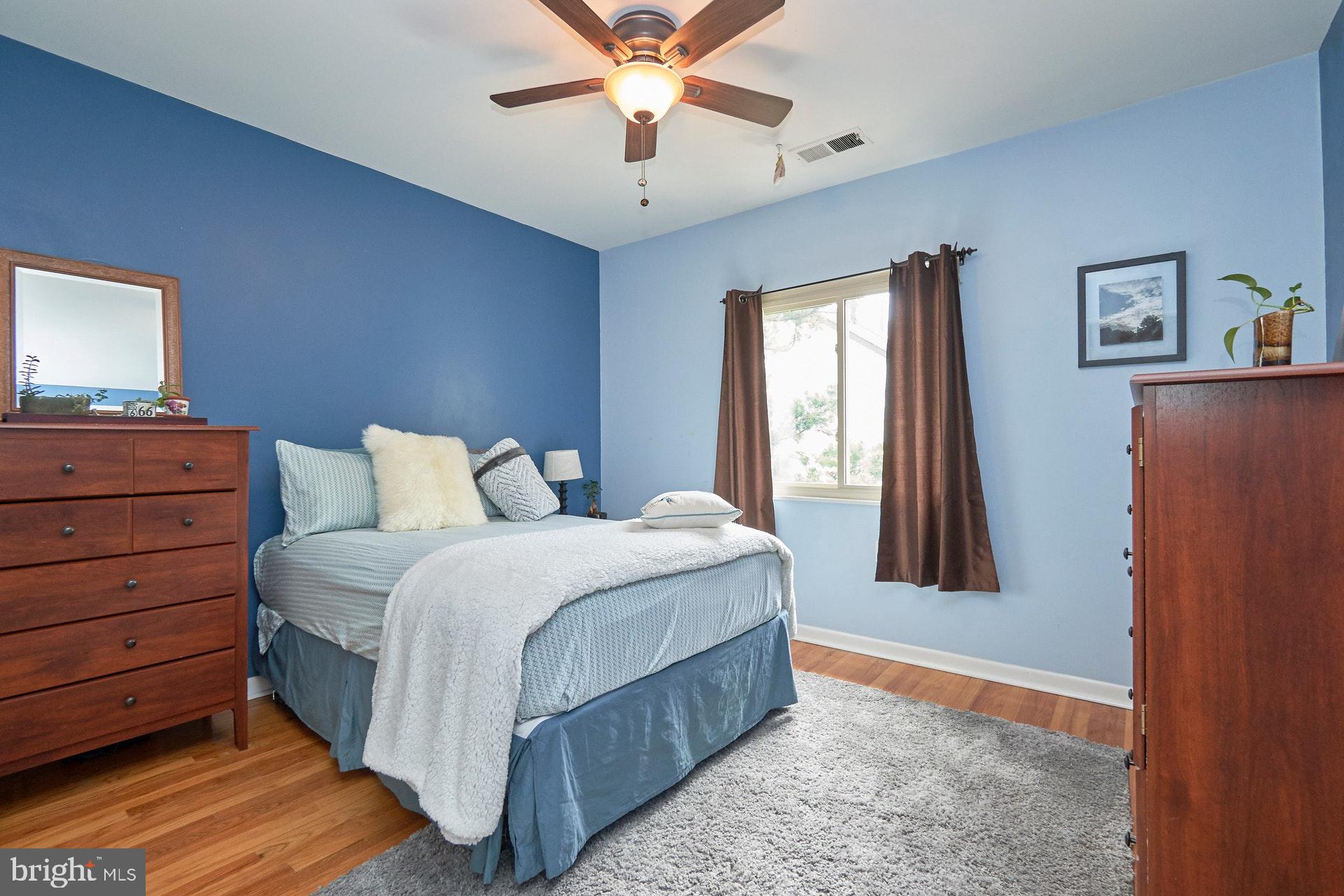 1509 Inlet Court Reston, VA 20190 - Photo 19 of 29 Bedroom 3