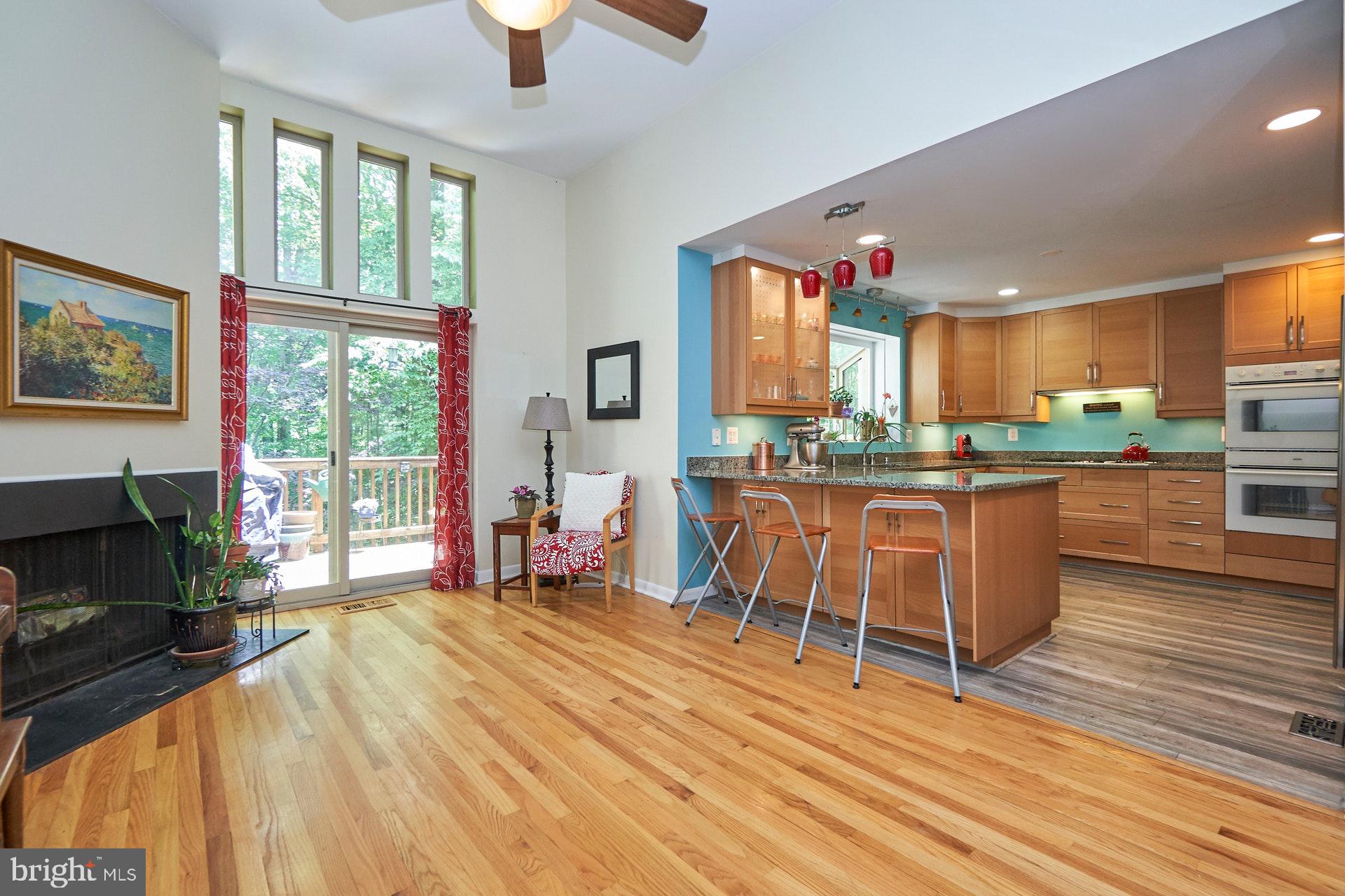 1509 Inlet Court Reston, VA 20190 - Photo 4 of 29