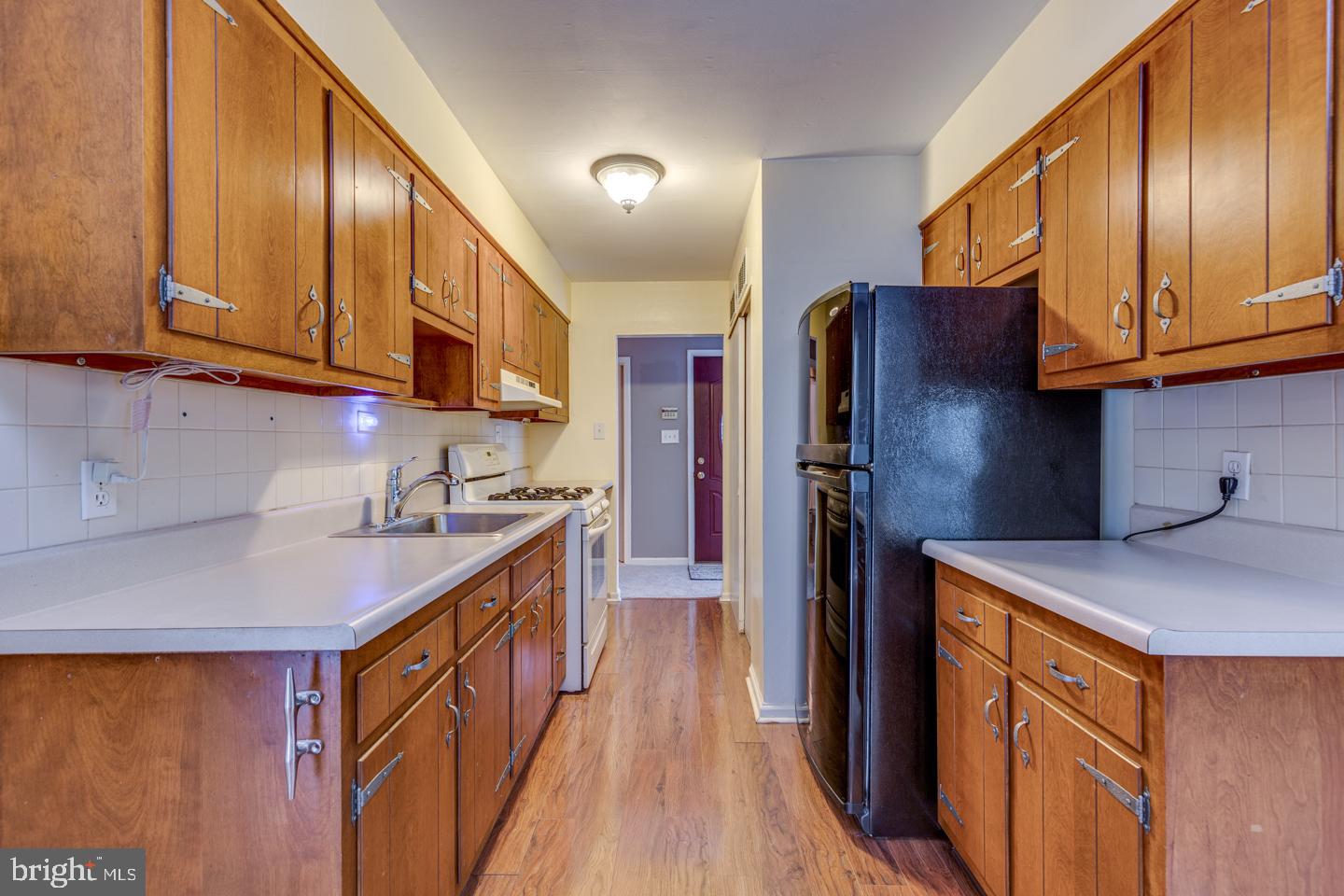 801 South Chester Avenue Riverside, NJ 08075 - Photo 12 of 38