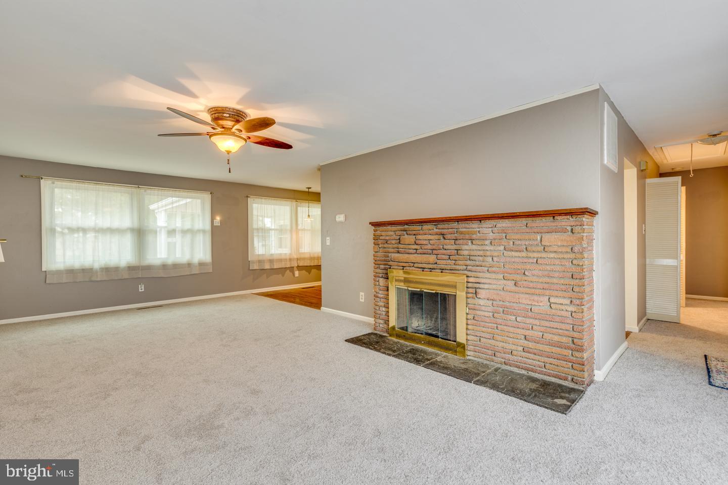 801 South Chester Avenue Riverside, NJ 08075 - Photo 7 of 38