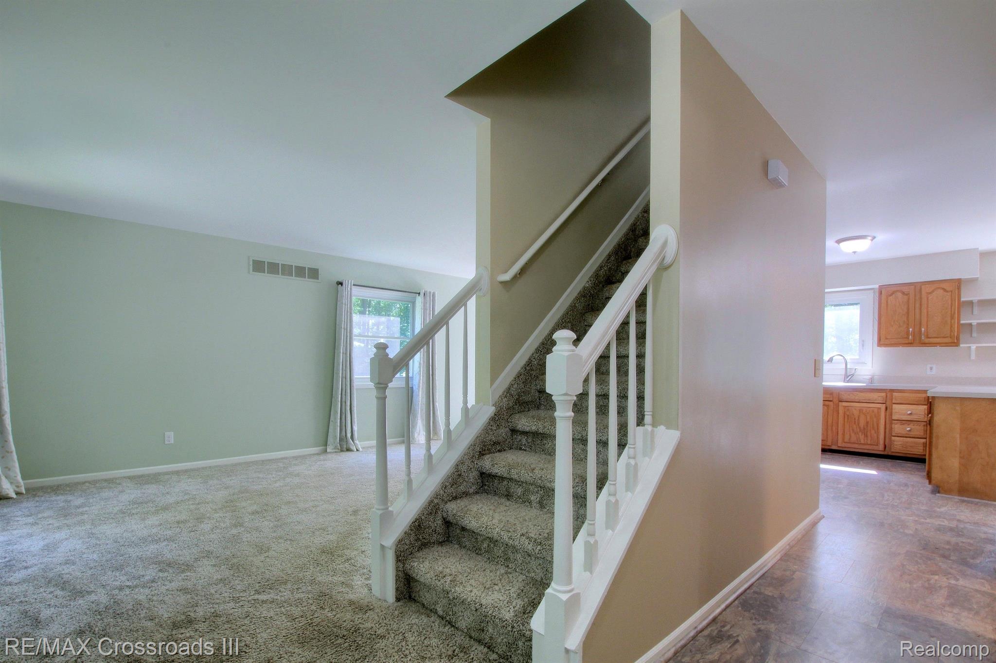 42456 Willis Road Belleville, MI 48111 - Photo 5 of 35 Gallery Image 5