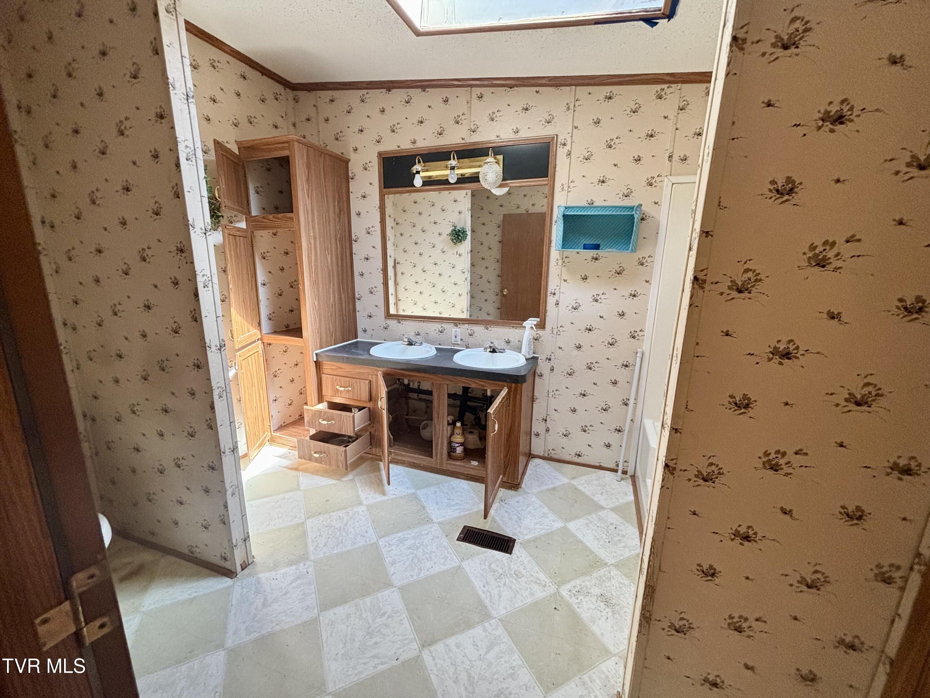 6201 Old Woodway Road Pennington Gap, VA 24277 - Photo 12 of 21 IMG_3764