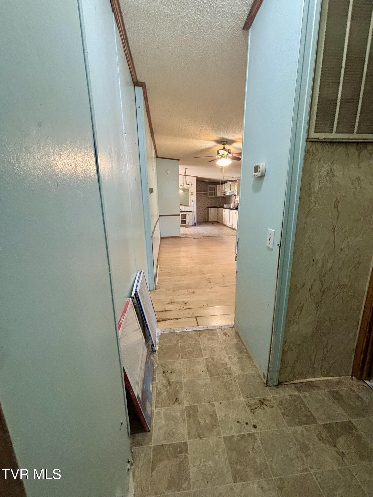 6201 Old Woodway Road Pennington Gap, VA 24277 - Photo 9 of 21 IMG_3761