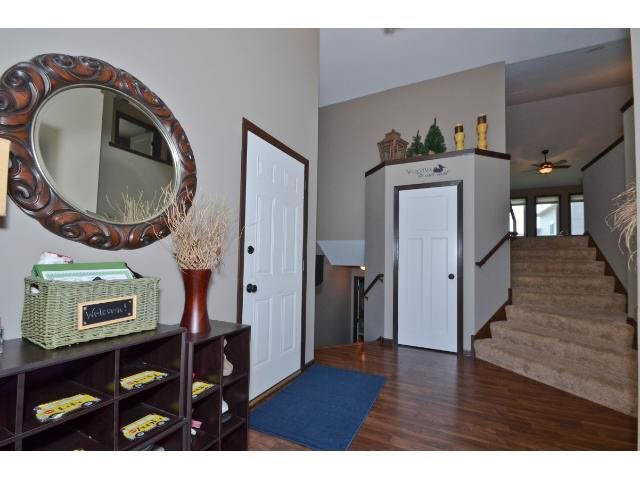 610 Hackney Avenue Shakopee, MN 55379 - Photo 8 of 18