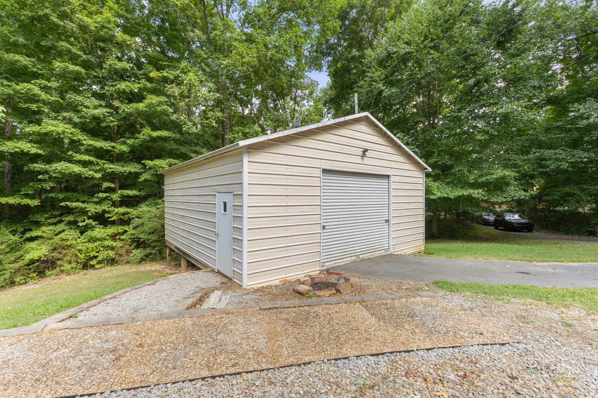 2497 Foster Road Cumberland Furnace, TN 37051 - Photo 4 of 49