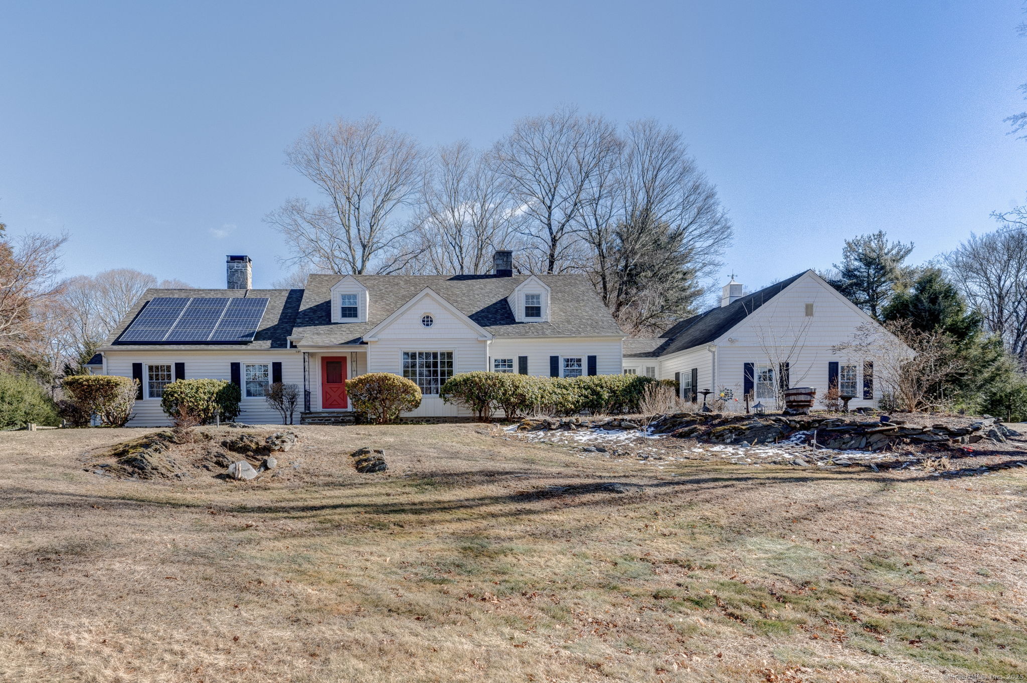 Welcome to 493 Amity Rd. Woodbridge