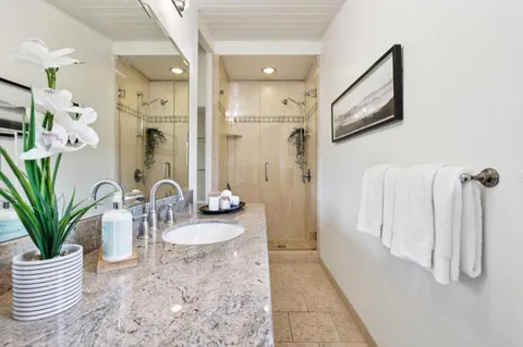 $2,639,000 | 146 Palm Avenue, San Carlos, CA 94070