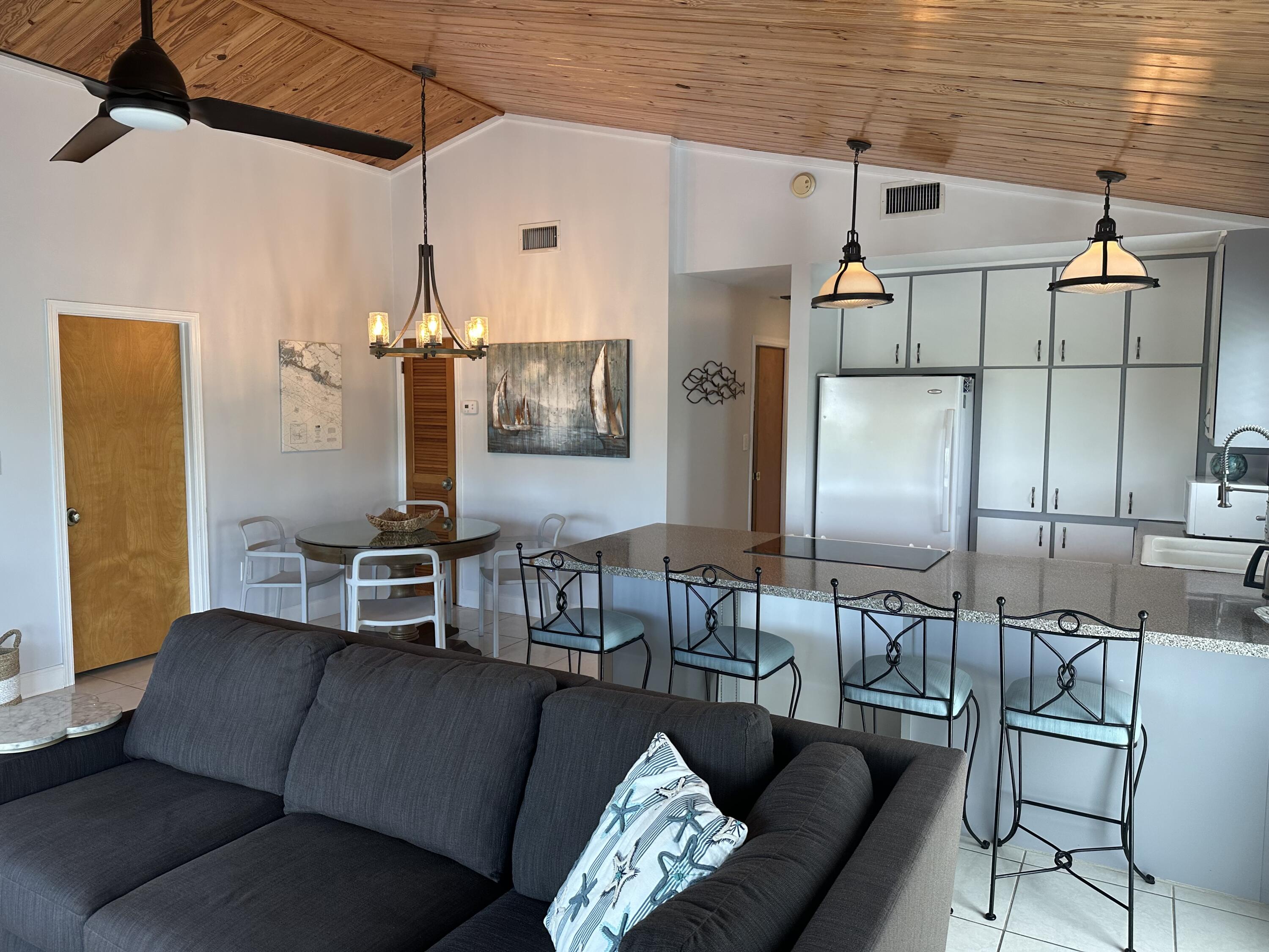 112 Captains Court Tavernier, FL 33070 - Photo 17 of 41 a living room with furniture