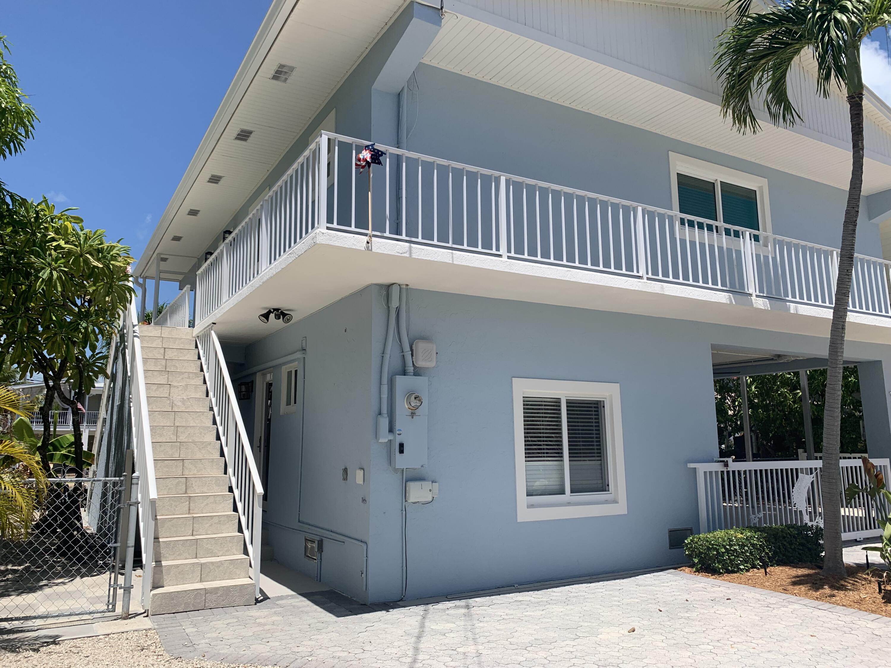 112 Captains Court Tavernier, FL 33070 - Photo 39 of 41 a view of balcony and deck