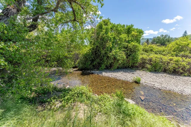 $995,000 | 3525 Taylor Drive, Ukiah, CA 95482