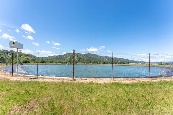 $995,000 | 3525 Taylor Drive, Ukiah, CA 95482