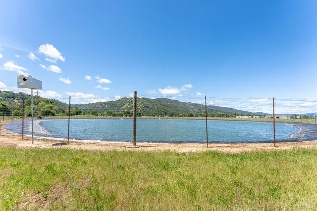 $995,000 | 3525 Taylor Drive, Ukiah, CA 95482