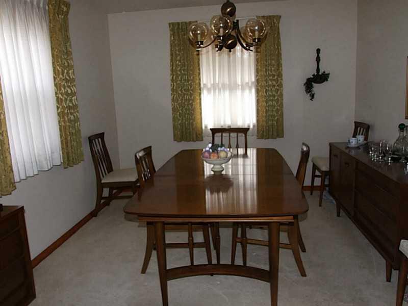 Dining Room. 