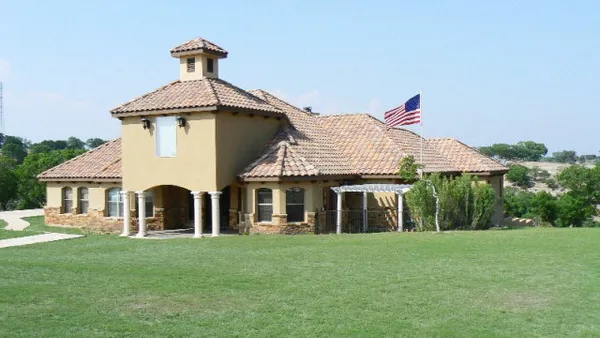 $2,300 | 319 Cypress Estates Parkway West, Hunt, TX 78024