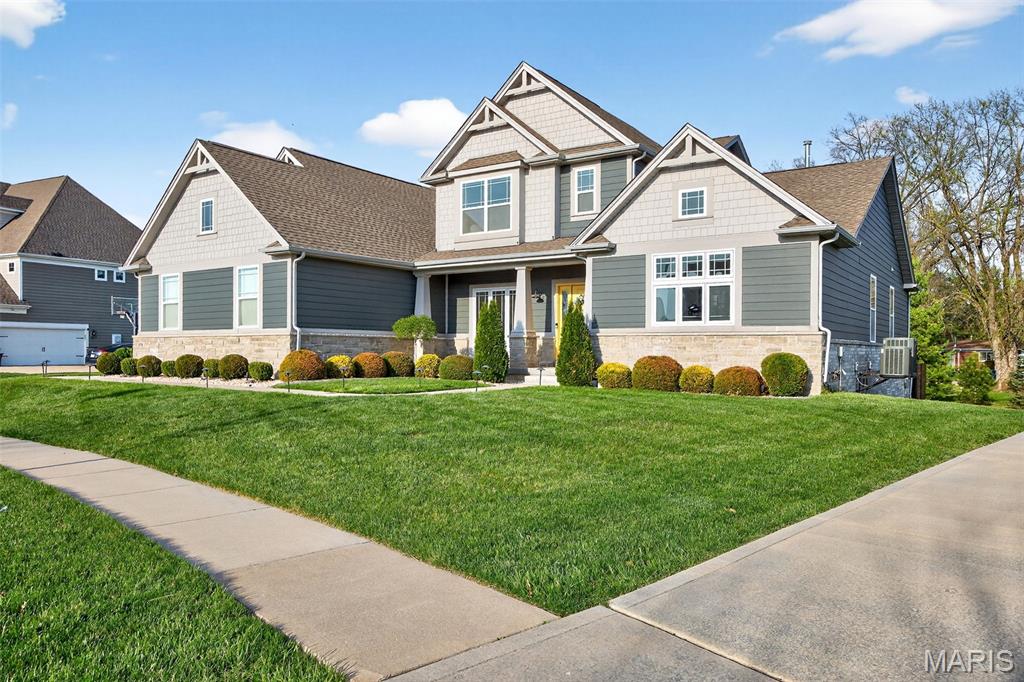 978 Silver Buck Lane Chesterfield, MO 63005 - Photo 2 of 52