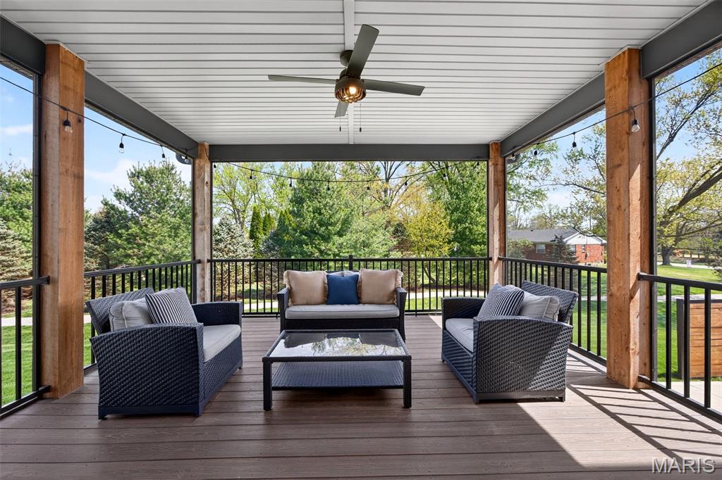 978 Silver Buck Lane Chesterfield, MO 63005 - Photo 28 of 52